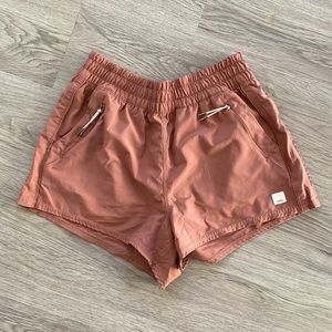 Vuori Dash Shorts Brick Red Size Small